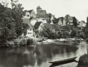 Besigheim, Blick auf die Stadt : Besigheim. Blick über die Enz gegen einen Rundturm der ehemaligen Stadtbefestigung