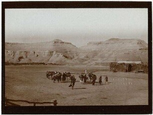 Bei der Jordanbrücke [Allenby-(Jordan-)Brücke] Wächterhütte