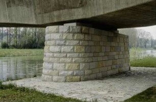 Isarbrücke, Landau