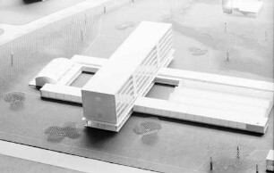 Architektenwettbewerb zum Neubau einer Gewerbeschule im Beiertheimer Feld.