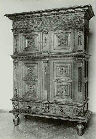 Schrank