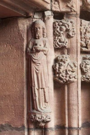 Evangelische Stadtkirche — Südportal — Figur