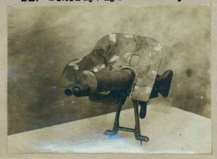 Foto eines Schutzschildes für das Maschinengewehr 08/15