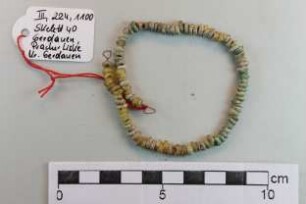 Kette aus Glasperlen