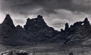 Lavaschlackentürme im Gebiet der Dimmuborgir ('Dunkle Berge'), Island