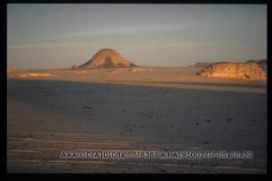 Teilpanorama Ä95/2, Sonnenaufgang, Standort: ca. 50 m nordöstlich Lager (Blickrichtung Westen)