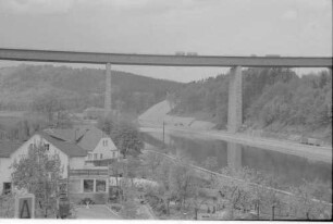 Hedemünden: Autobahnbrücke über die Werra, bei Hedemünden