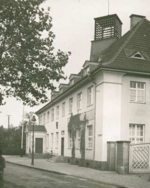 Postdienstgebäude