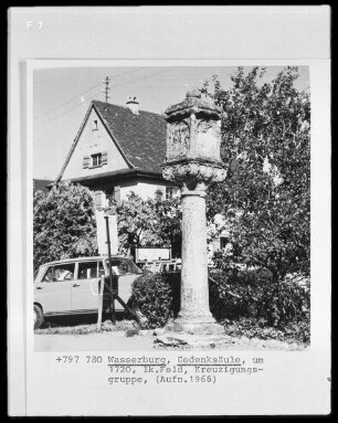 Wasserburg (Bodensee), Gedenksäule, Kreuzigungsgruppe