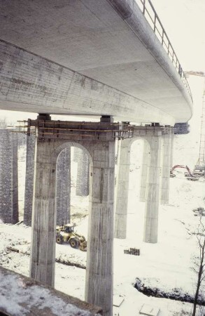 Talbrücke, Hirschfeld
