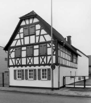 Liederbach, Alt Oberliederbach 36