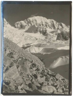 Blick vom Ancohuma-Gletscher auf den Illampú