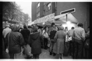 Kleinbildnegativ: Weihnachtsmarkt, Mehringplatz, 1982