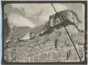 Verwerfung im vulkanischen Tuff bei Chuquiaguillo