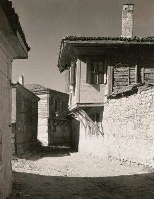 Bulgarien. Nessebar. Wohnhäuser, 19. Jahrhundert. Straßenansicht