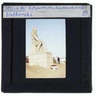 unbekannt, Statue Konstantin Tsiolkowskij