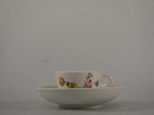 Teetasse mit Untertasse