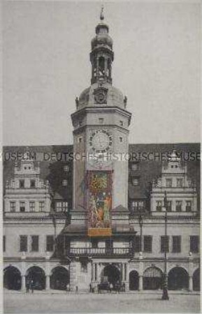 Postkarte: Altes Rathaus von Leipzig mit Ehrenteppich; Leipzig 1916