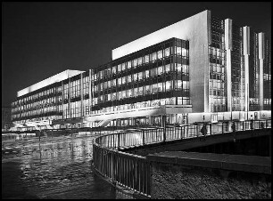 Palast der Republik bei Nacht, Nordseite