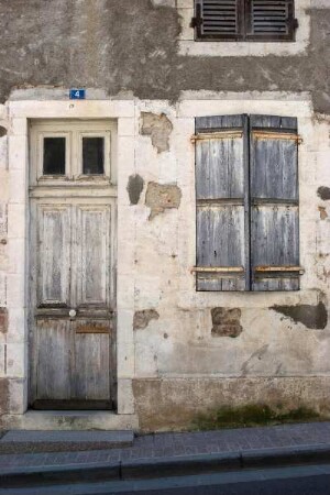Frankreich. Auvergne. Allier. Saint Pourcain sur Sioule. Alter Hauseingang