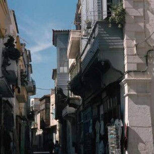 Réthymnon. Altstadtgasse mit türkischen Holzbalkonen