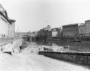 Florenz : Blick vom Ufer des Mugnone zur Ponte Vecchio