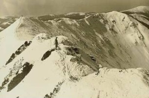 Riesengebirge. Der Ziegenrücken (1424 m) von Osten