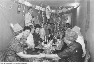 Faschings- oder Silvesterfeier : Dresden (?). Faschings- oder Silvesterfeier