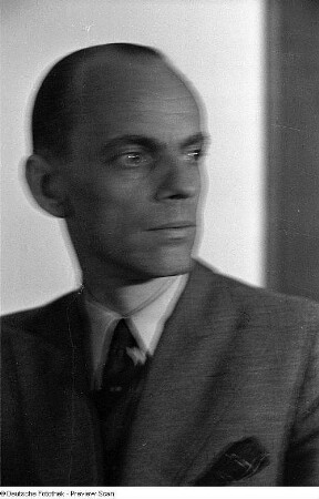 Porträtaufnahmen des Politikers Arthur Pieck, ab 1945 Leiter der Abteilung Personal und Verwaltung des 1. Berliner Nachkriegsmagistrats und von 1954.1961 Generaldirektor der Lufthansa der DDR