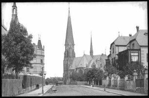 Hainichen. Wettinstraße mit Kirche