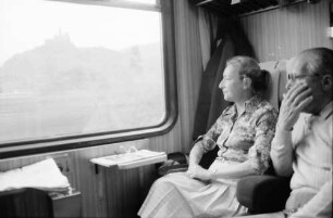 Rheinstrecke; Fahrt mit TEE Rheingold nach Amsterdam; im Abteil mit Spitzli und Grosjean
