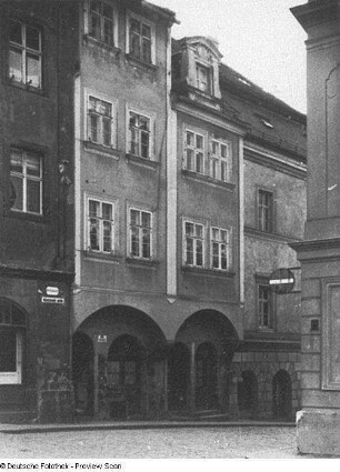 Bautzen, Fleischmarkt 4 und 2. Wohnhäuser mit Laden (bezeichnet 1710 und bezeichnet 1670). Straßenansicht
