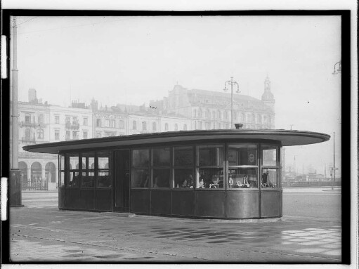 Verkehrspavillon Rathausmarkt (Hamburg-Altstadt): Teilansicht : SchumacherWV Nr. 345