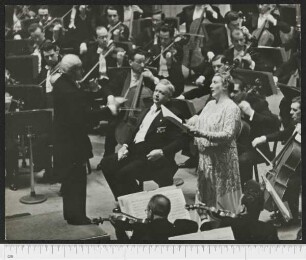 Porträtaufnahme Arturo Toscanini während eines Konzertes