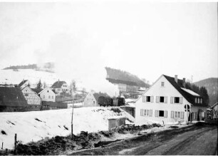 Personenzug bei Mägerkingen mit Lok 141