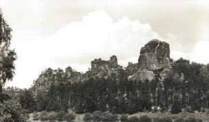 Sächsische Schweiz. Rathener Kessel mit Lokomotive und Talwächter