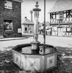 Laufbrunnen; Siegbach, Offenbacher Straße