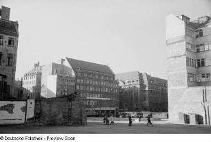 Blick auf den Neumarkt mit Zentral-Messepalast