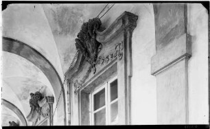 Rastatt Schloss Nördlicher Ehrenhofflügel Arkadengang Nordseite - Fensterbekrönung