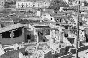 Blick über die Ruinen der antiken Stadt Herculaneum