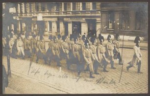 Ansichtskarte Soldaten in der Heimstraße