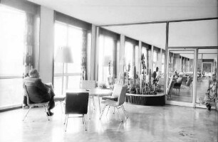 Bad Krozingen: Halle im Sanatorium