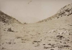 Kurutschai-bel Pass : Kurutschai-bel Pass auf 1550 Meter Höhe am Berg Soganli Dagi