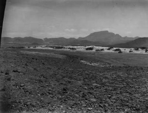 São Vicente : Landschaft mit Dünen von São Vicente mit Blick auf den Monte Verde.