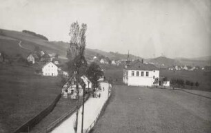 Olbernhau-Blumenau : Ortsteilansicht mit Schule