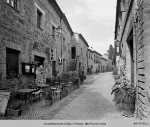 Via di Mezzo / Via del Duomo, Sovana di Sorano