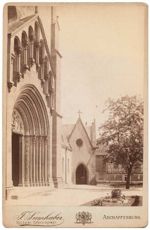 Marienkirche, Gelnhausen: Ansicht, Südquerhausportal