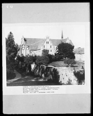 Zisterzienser-Kloster — Wirtschaftsgebäude