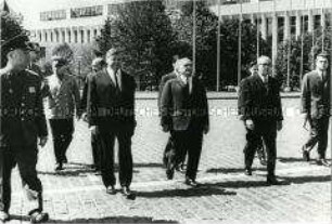 Innenminister Friedrich Dickel besucht Moskau