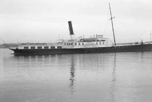 Friedrichshafen Hafenbahnhof Dampfschiff König Karl